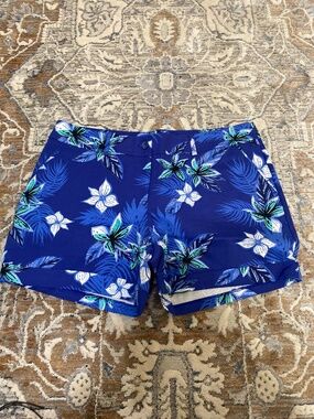 Apt.9 TORIE blue floral womens shorts size 18 98% cotton beautiful shorts